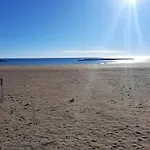 Neuf Et Climatise, 6 Personnes, Avec Piscine