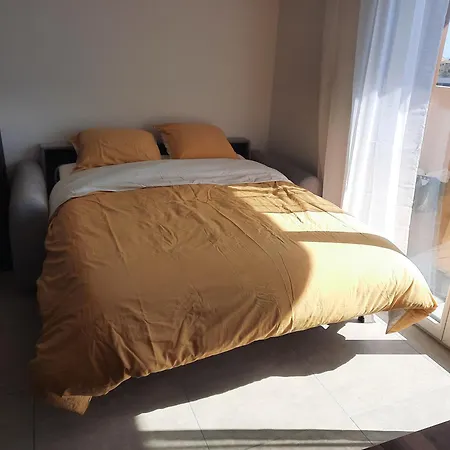 Apartment Neuf Et Climatise, 6 Personnes, Avec Piscine