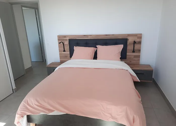 Neuf Et Climatise, 6 Personnes, Avec Piscine Apartment Sérignan