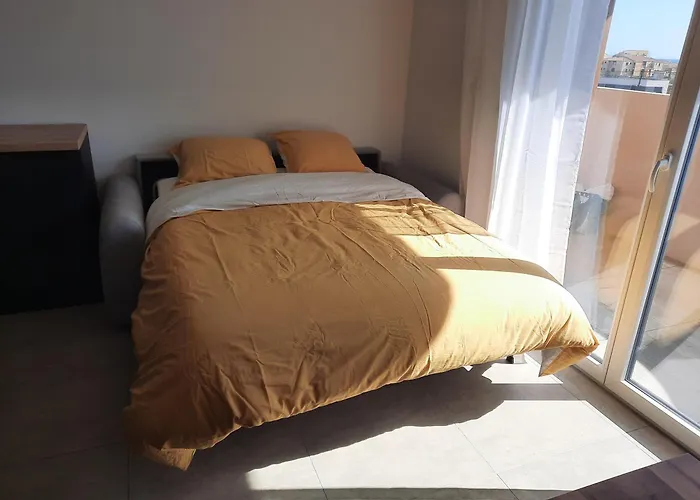 Apartment Neuf Et Climatise, 6 Personnes, Avec Piscine
